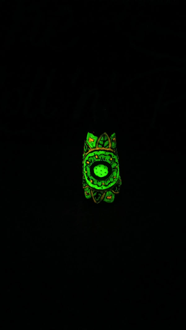 FLOWER PETAL - GLOW IN THE DARK